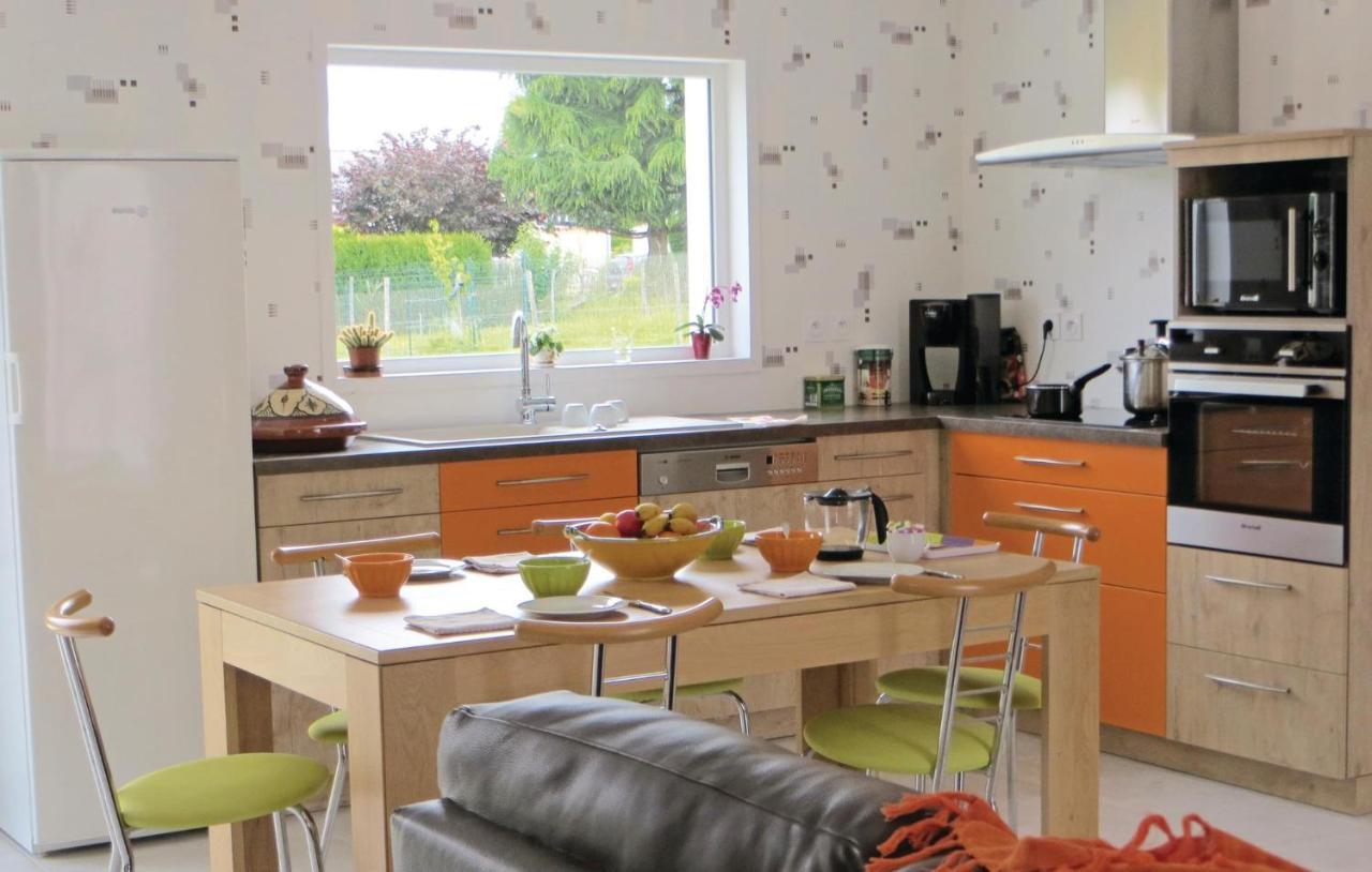 Stunning home in Brain-sur-Alonnes with 3 Bedrooms&WiFi Exterior foto