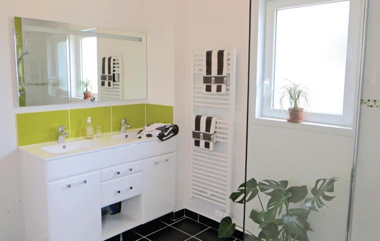 Stunning home in Brain-sur-Alonnes with 3 Bedrooms&WiFi Exterior foto